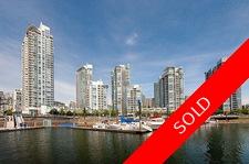 Yaletown  concrete condo hirise for sale: Marinaside Resort Residences - Tower D  1 bedroom 727 sq.ft. (Listed 2017-04-18)