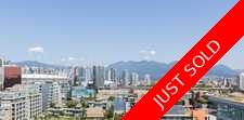 Olympic Village Contemporary View Penthouse for sale: Tower Green At West 3 bedroom  Glass Shower, Hardwood Floors 2,021 sq.ft. (Listed 2021-08-03)
