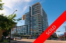 False Creek Townhouse for sale: Residences At West 2 bedroom 908 sq.ft. (Listed 9600-04-19)